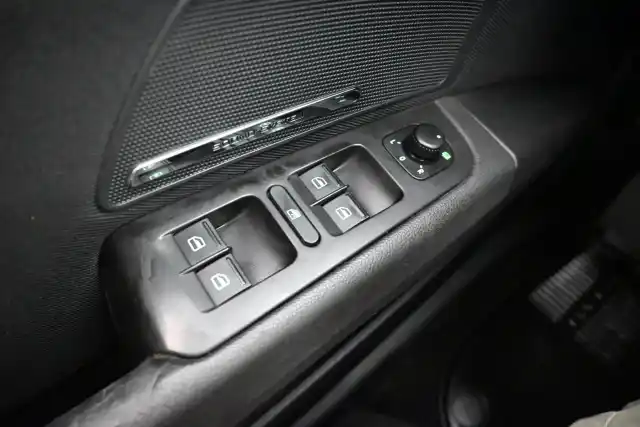 Harmaa Farmari, Skoda Superb – KLU-650