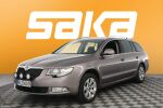 Harmaa Farmari, Skoda Superb – KLU-650, kuva 4