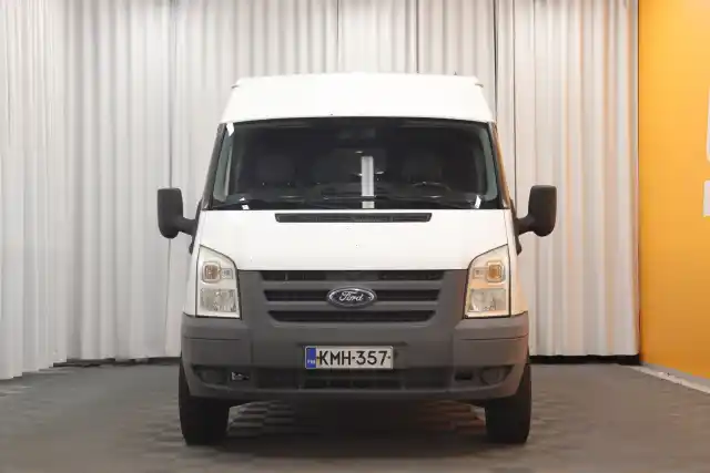 Valkoinen Pakettiauto, Ford Transit – KMH-357