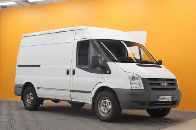 Valkoinen Pakettiauto, Ford Transit – KMH-357