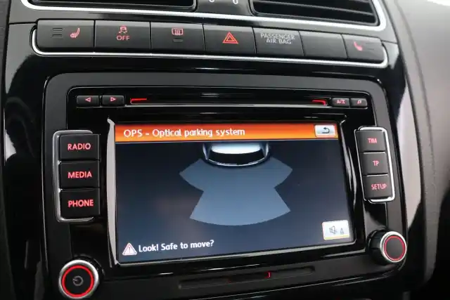 Valkoinen Viistoperä, Volkswagen Polo – KMJ-546