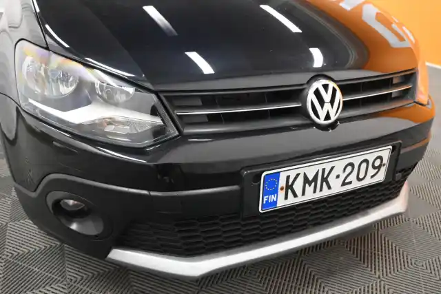 Musta Viistoperä, Volkswagen Polo – KMK-209