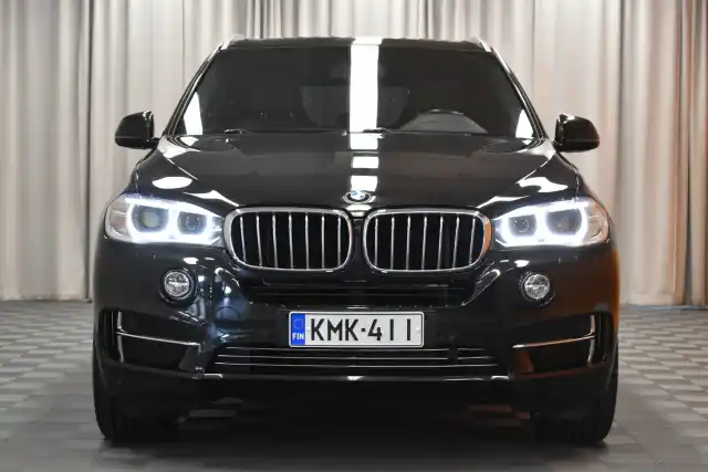 Musta Maastoauto, BMW X5 – KMK-411