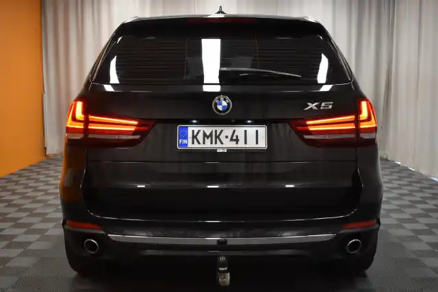 Musta Maastoauto, BMW X5 – KMK-411