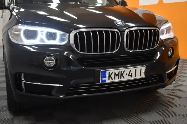 Musta Maastoauto, BMW X5 – KMK-411