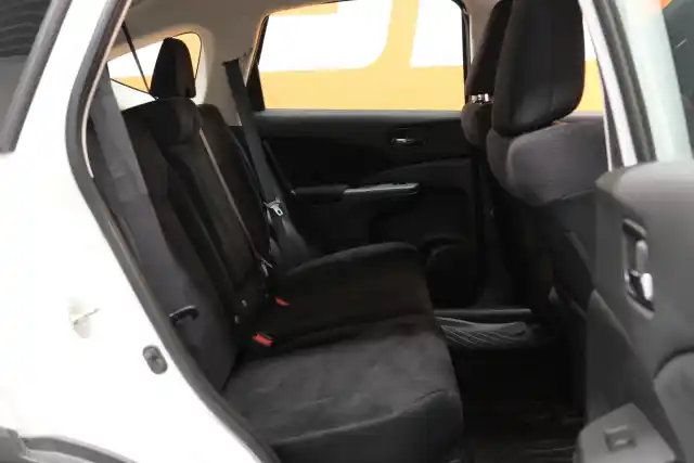 Valkoinen Maastoauto, Honda CR-V – KMK-866
