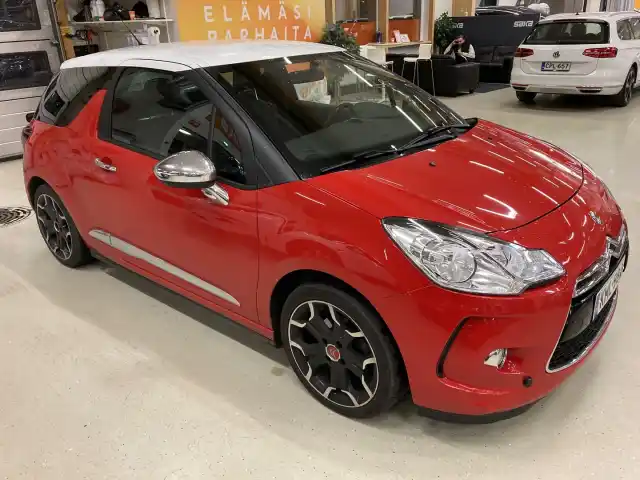 Punainen Viistoperä, Citroen DS3 – KML-982