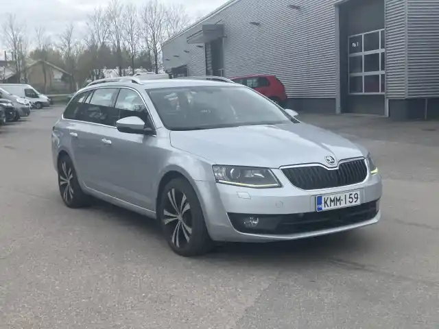 Hopea Farmari, Skoda Octavia – KMM-159