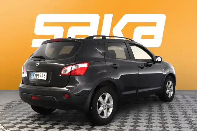 Musta Maastoauto, Nissan Qashqai – KMM-748