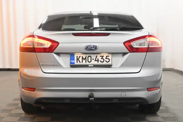 Harmaa Viistoperä, Ford Mondeo – KMO-435