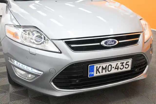 Harmaa Viistoperä, Ford Mondeo – KMO-435