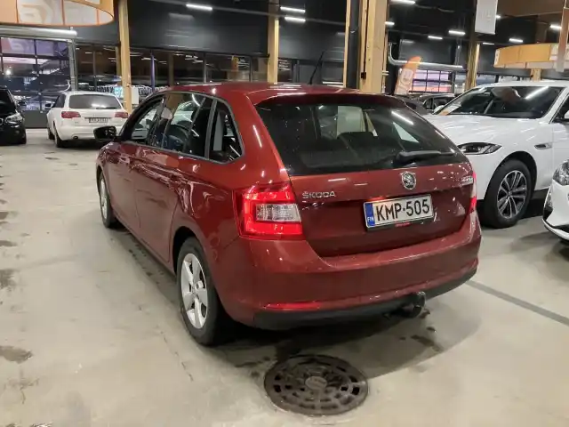 Punainen Viistoperä, Skoda Rapid – KMP-505