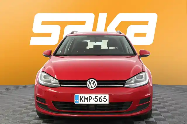 Punainen Farmari, Volkswagen Golf – KMP-565