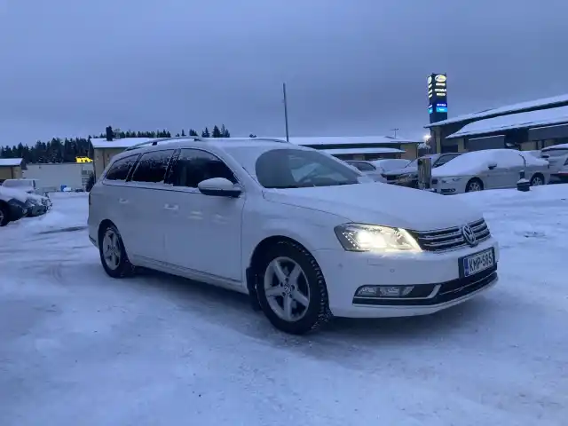 Valkoinen Farmari, Volkswagen Passat – KMP-585