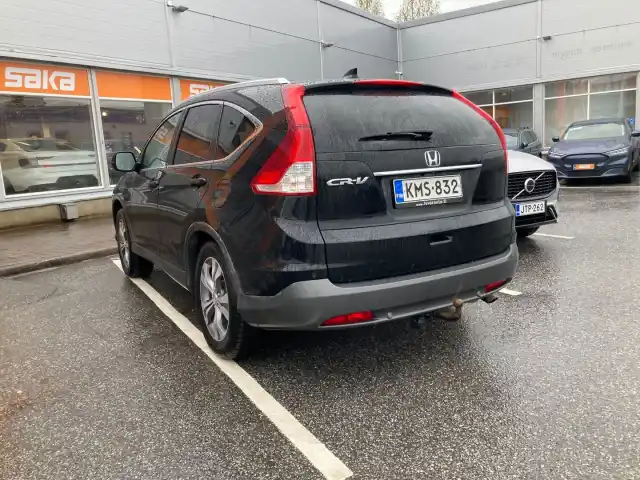 Musta Maastoauto, Honda CR-V – KMS-832
