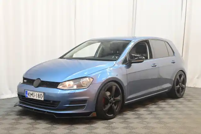 Sininen Viistoperä, Volkswagen Golf – KMU-180