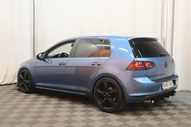 Sininen Viistoperä, Volkswagen Golf – KMU-180