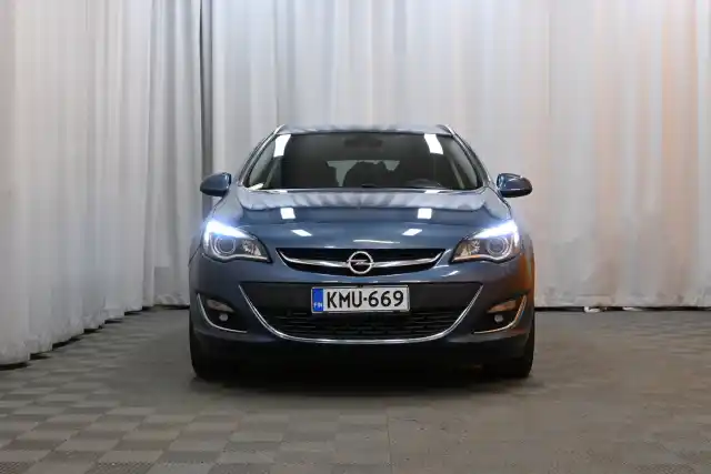Sininen Farmari, Opel Astra – KMU-669