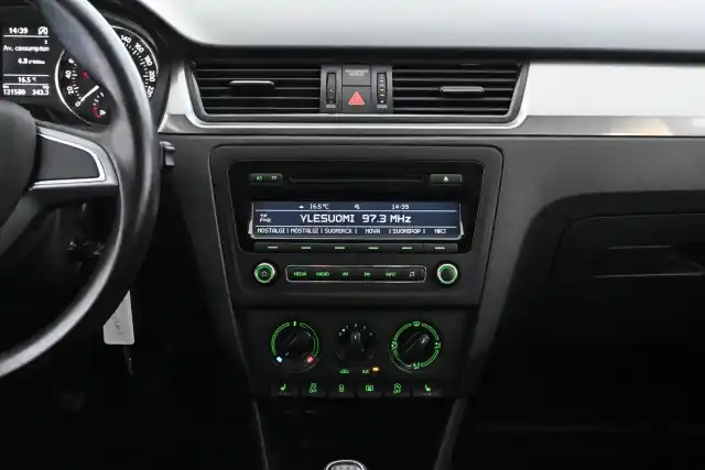Valkoinen Viistoperä, Skoda Rapid – KMV-359