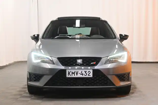 Harmaa Viistoperä, Seat Leon – KMV-432