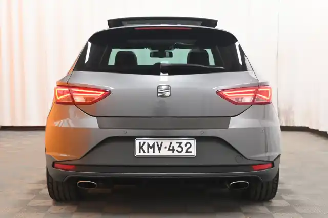 Harmaa Viistoperä, Seat Leon – KMV-432