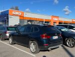 Sininen Maastoauto, BMW X1 – KMV-702, kuva 2