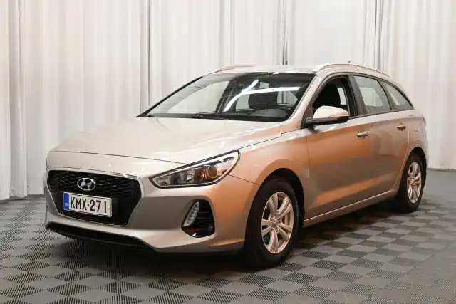 Beige Farmari, Hyundai I30 – KMX-271