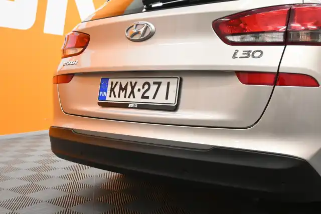 Beige Farmari, Hyundai I30 – KMX-271