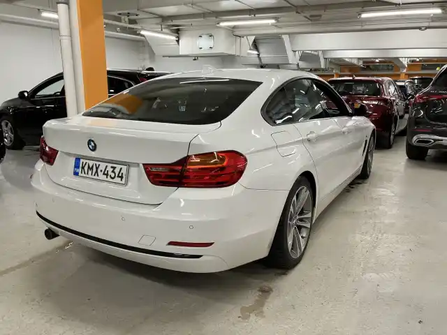 Valkoinen Sedan, BMW 420 – KMX-434