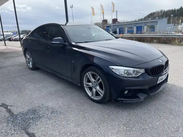 Musta Sedan, BMW 420 – KNA-721
