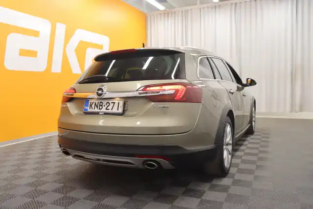 Ruskea Farmari, Opel Insignia – KNB-271