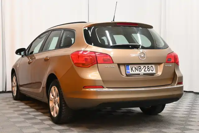 Beige Farmari, Opel Astra – KNB-280