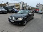 Musta Sedan, Mercedes-Benz C – KNG-402, kuva 3