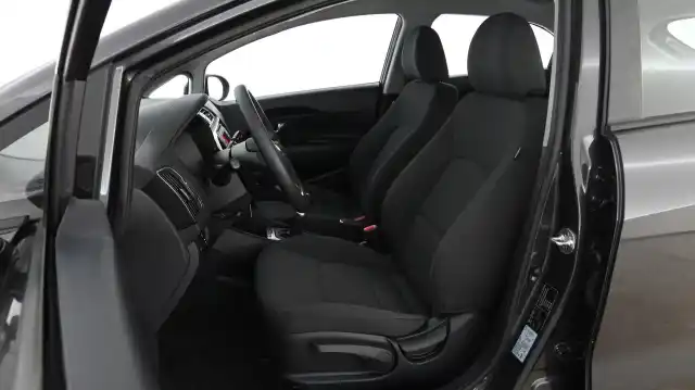 Harmaa Viistoperä, Kia Rio – KNJ-164