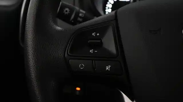Harmaa Viistoperä, Kia Rio – KNJ-164