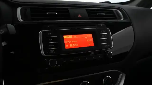 Harmaa Viistoperä, Kia Rio – KNJ-164