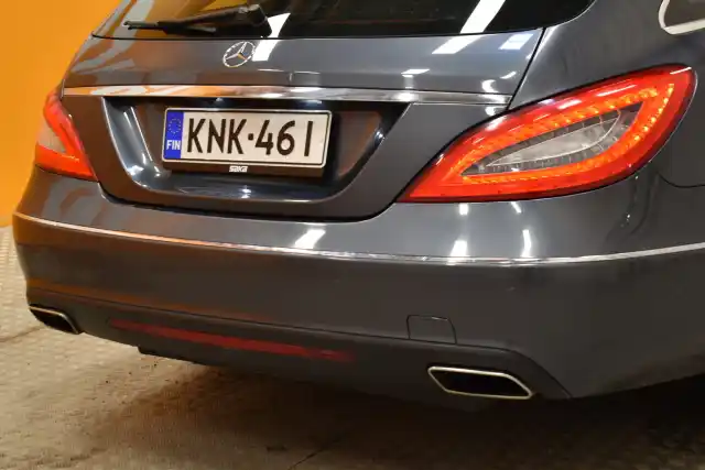 Harmaa Farmari, Mercedes-Benz CLS – KNK-461