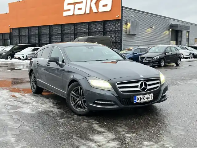 Harmaa Farmari, Mercedes-Benz CLS – KNK-461