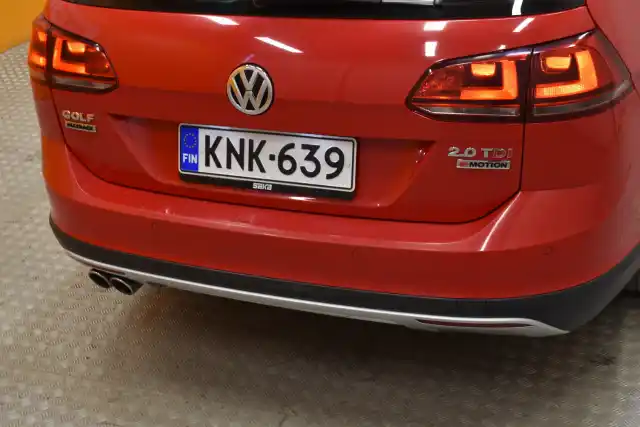 Punainen Farmari, Volkswagen Golf – KNK-639