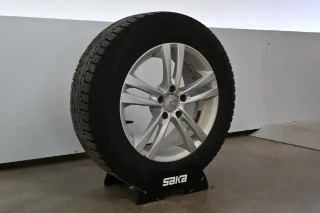 Harmaa Maastoauto, Toyota RAV4 – KNL-939