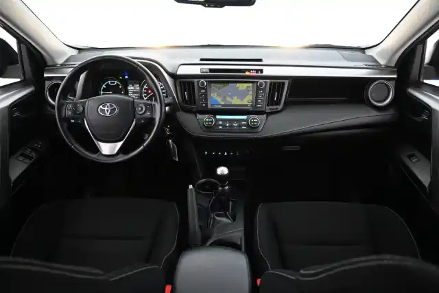 Harmaa Maastoauto, Toyota RAV4 – KNL-939