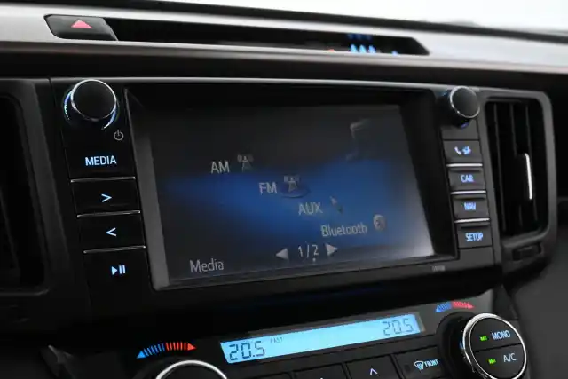 Harmaa Maastoauto, Toyota RAV4 – KNL-939