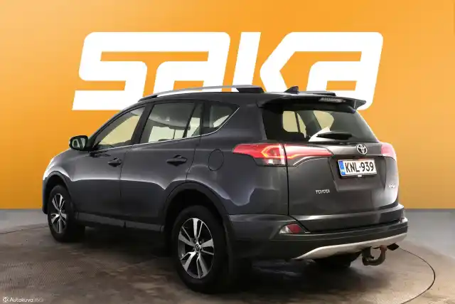 Harmaa Maastoauto, Toyota RAV4 – KNL-939