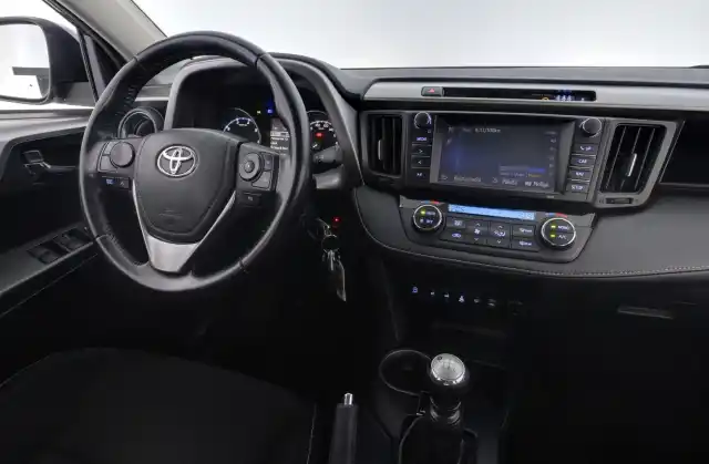 Harmaa Maastoauto, Toyota RAV4 – KNL-939