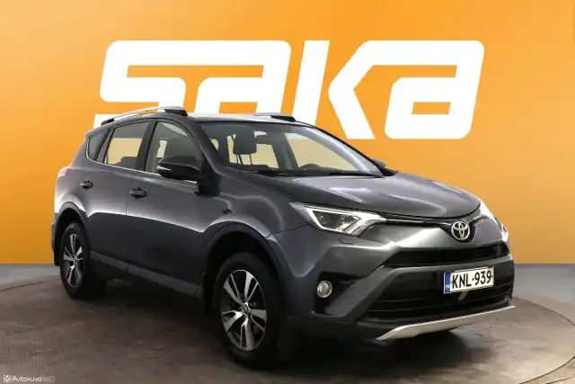Harmaa Maastoauto, Toyota RAV4 – KNL-939