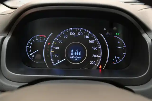 Ruskea Maastoauto, Honda CR-V – KNM-400