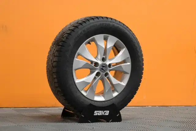 Ruskea Maastoauto, Honda CR-V – KNM-400
