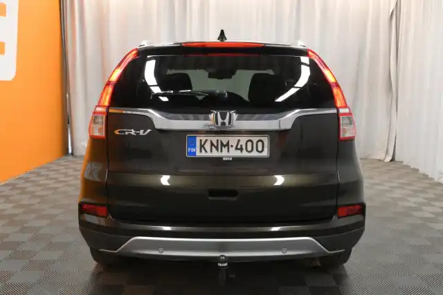 Ruskea Maastoauto, Honda CR-V – KNM-400