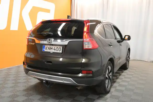 Ruskea Maastoauto, Honda CR-V – KNM-400
