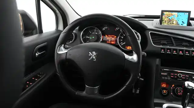 Valkoinen Viistoperä, Peugeot 3008 – KNP-733